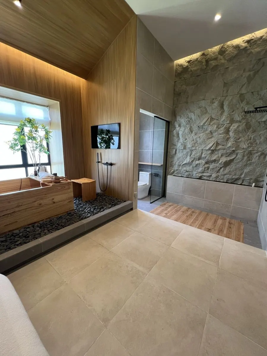 Bathroom with stone feature wall, BungalowDees Premier show unit
