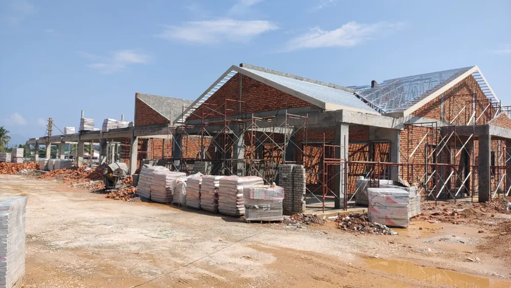 Roof structure going up on the terrace rows