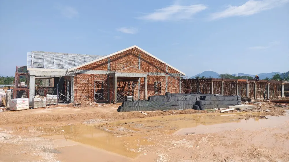 Brickwork and roof trusses in progress