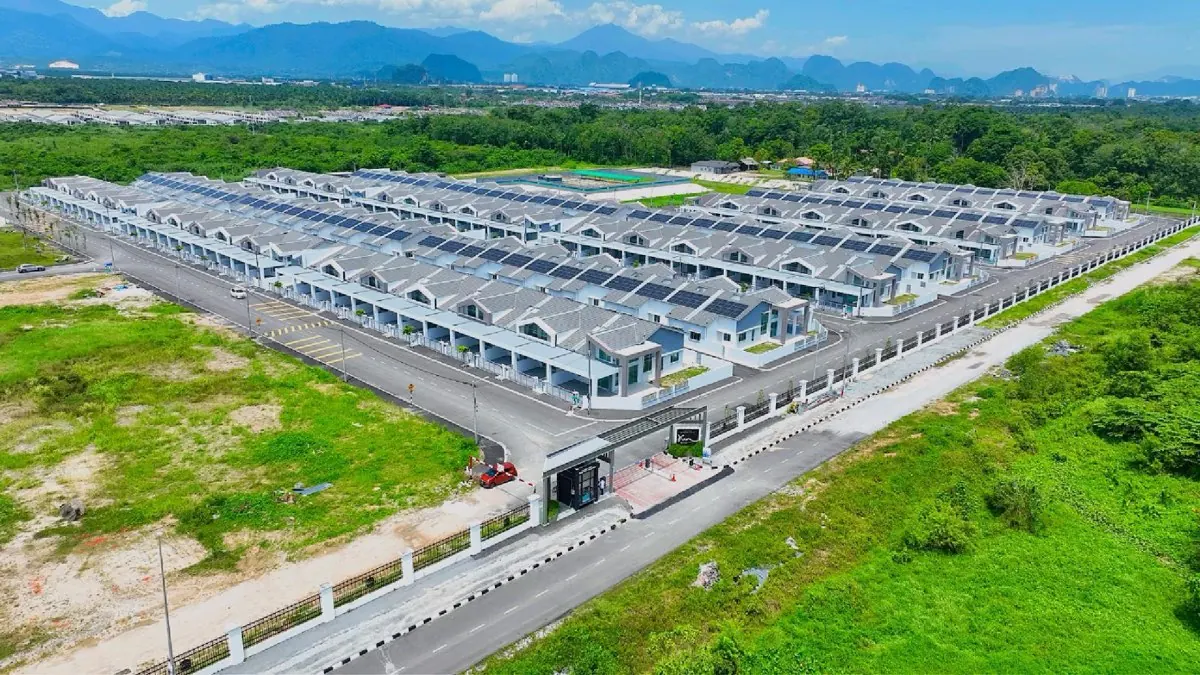 Aerial view of the built Klemeru township at Meru, Ipoh