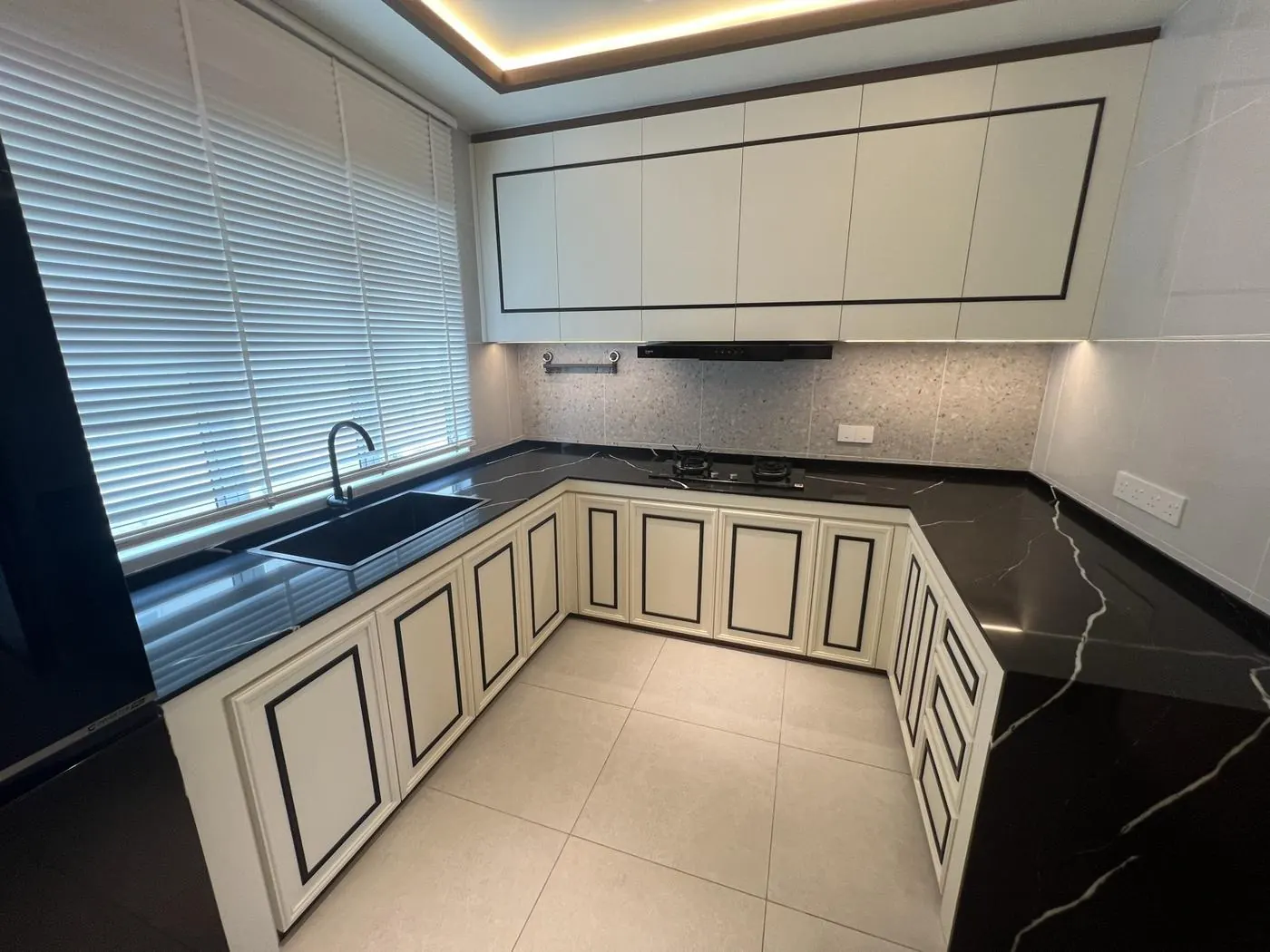 Wet kitchen of the Pearl Garden Phase 3 show unit